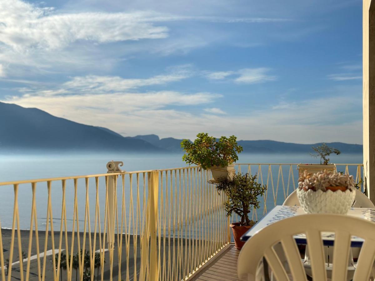 Mira Mare Capri * Torre Annunziata